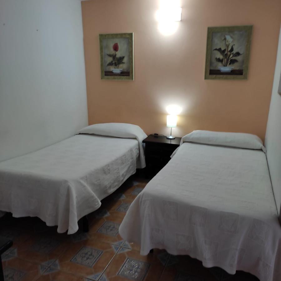 Hostal Castilla Aranjuez Kültér fotó