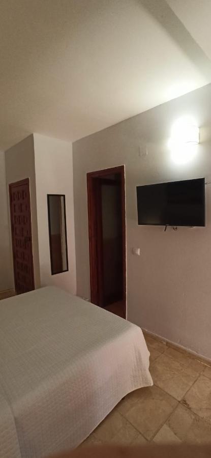Hostal Castilla Aranjuez Kültér fotó
