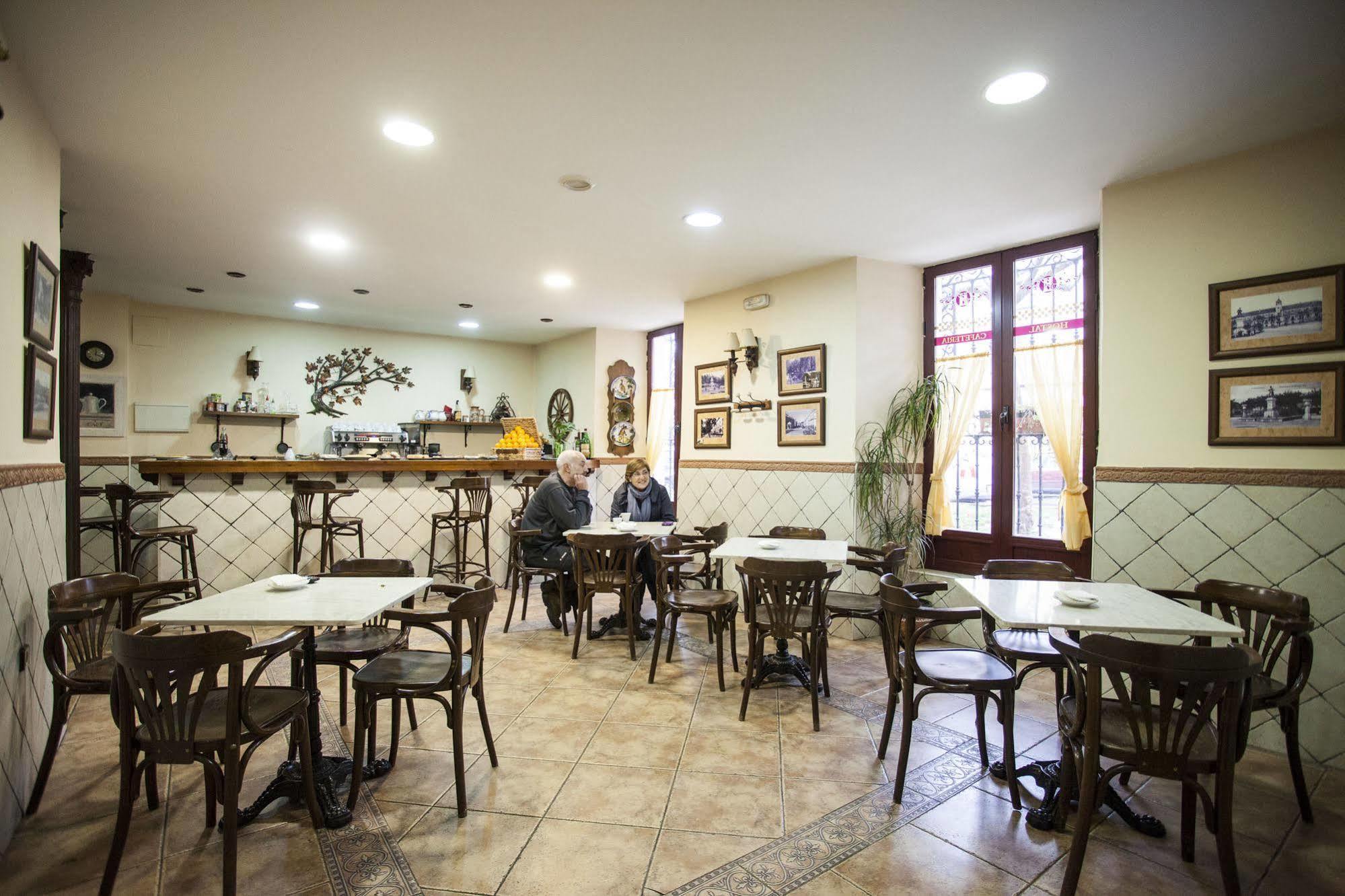 Hostal Castilla Aranjuez Kültér fotó